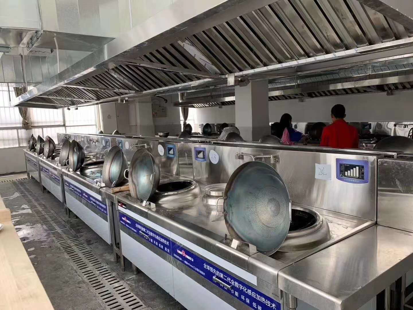 学校草莓视频旧版设备